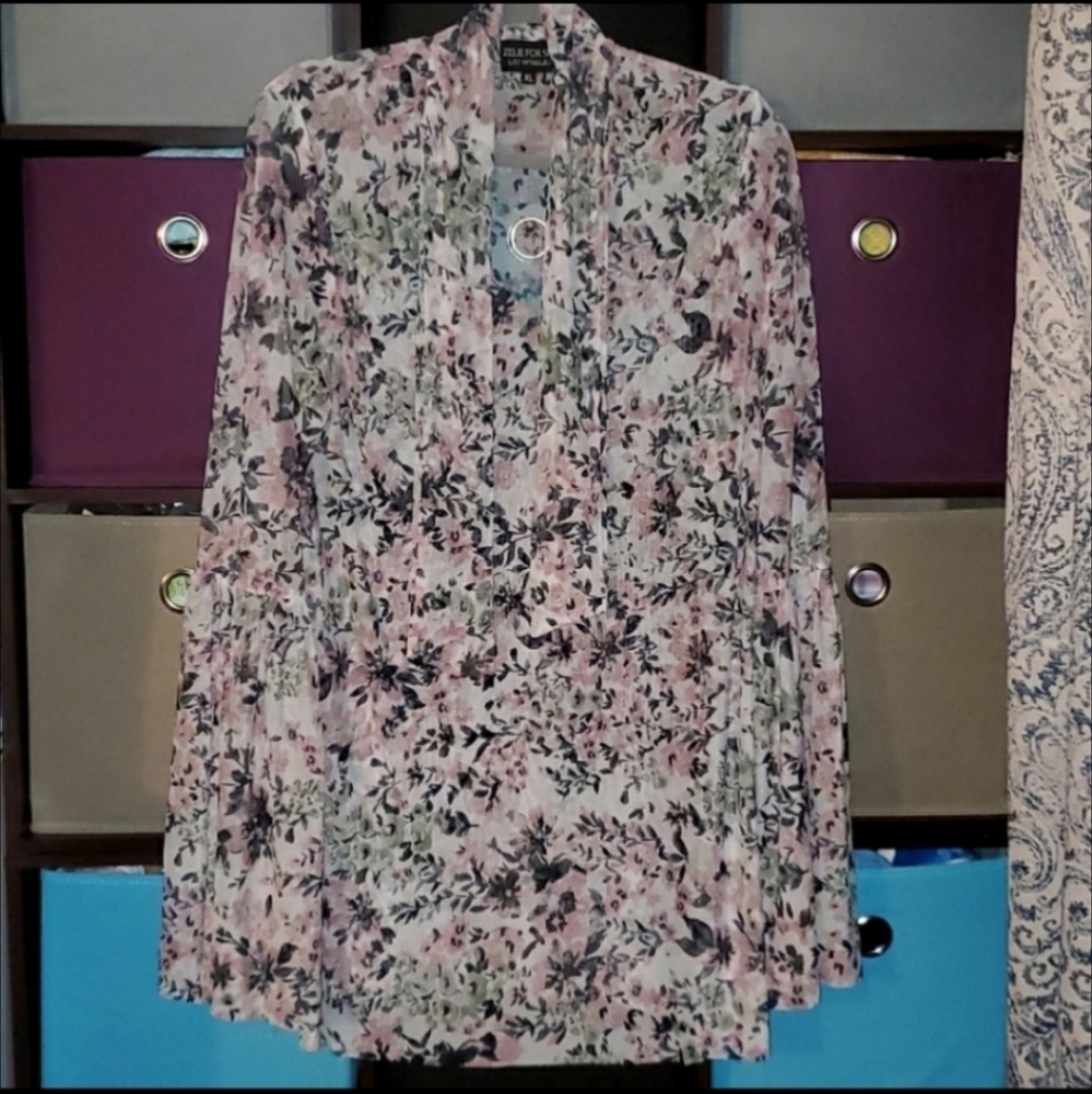 Zelie for She sheer Floral Bell Sleeve Top 1X